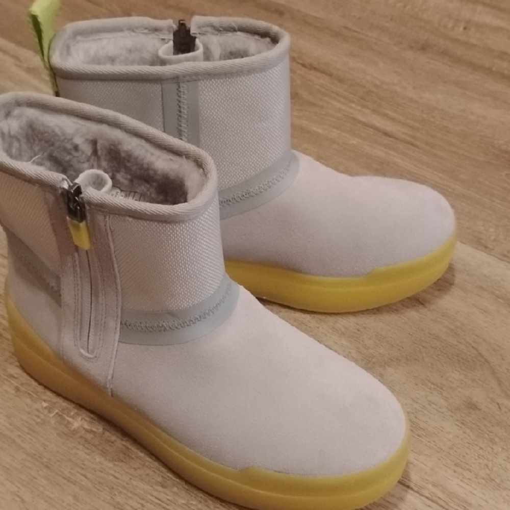 Stylish Gray and Yellow Boots